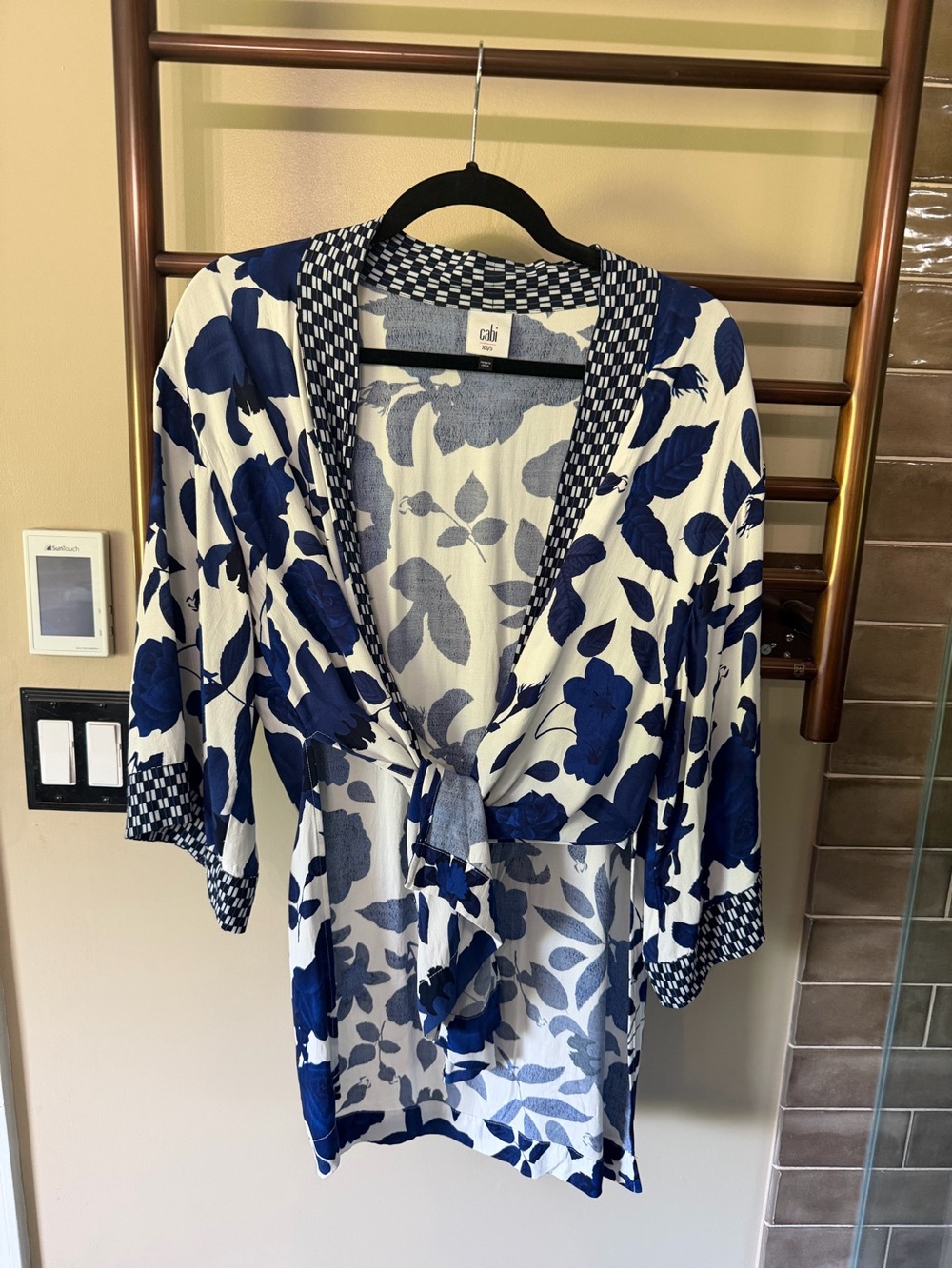 Cabi Blue & White Floral Tie-Front Kimono Jacket XS/S